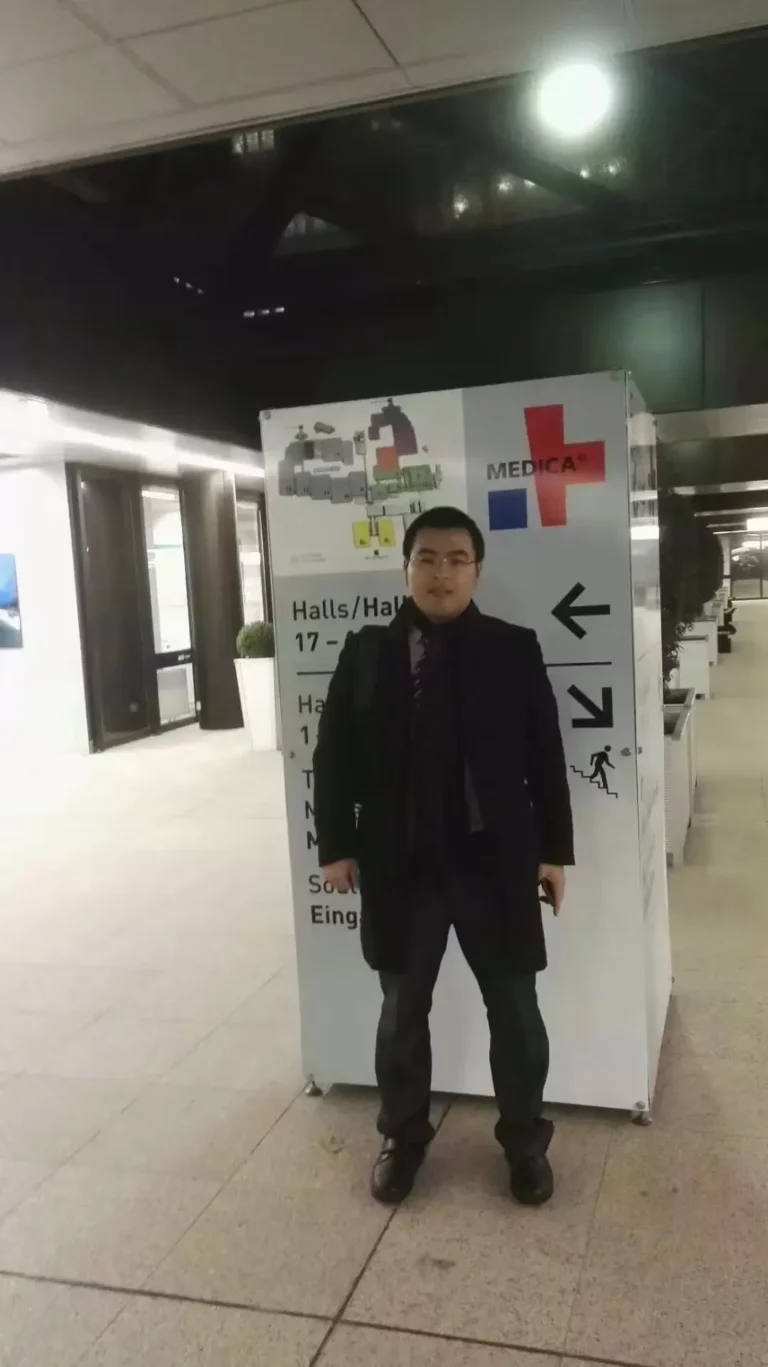 Akicare representative in a medical imaging exhibition hall