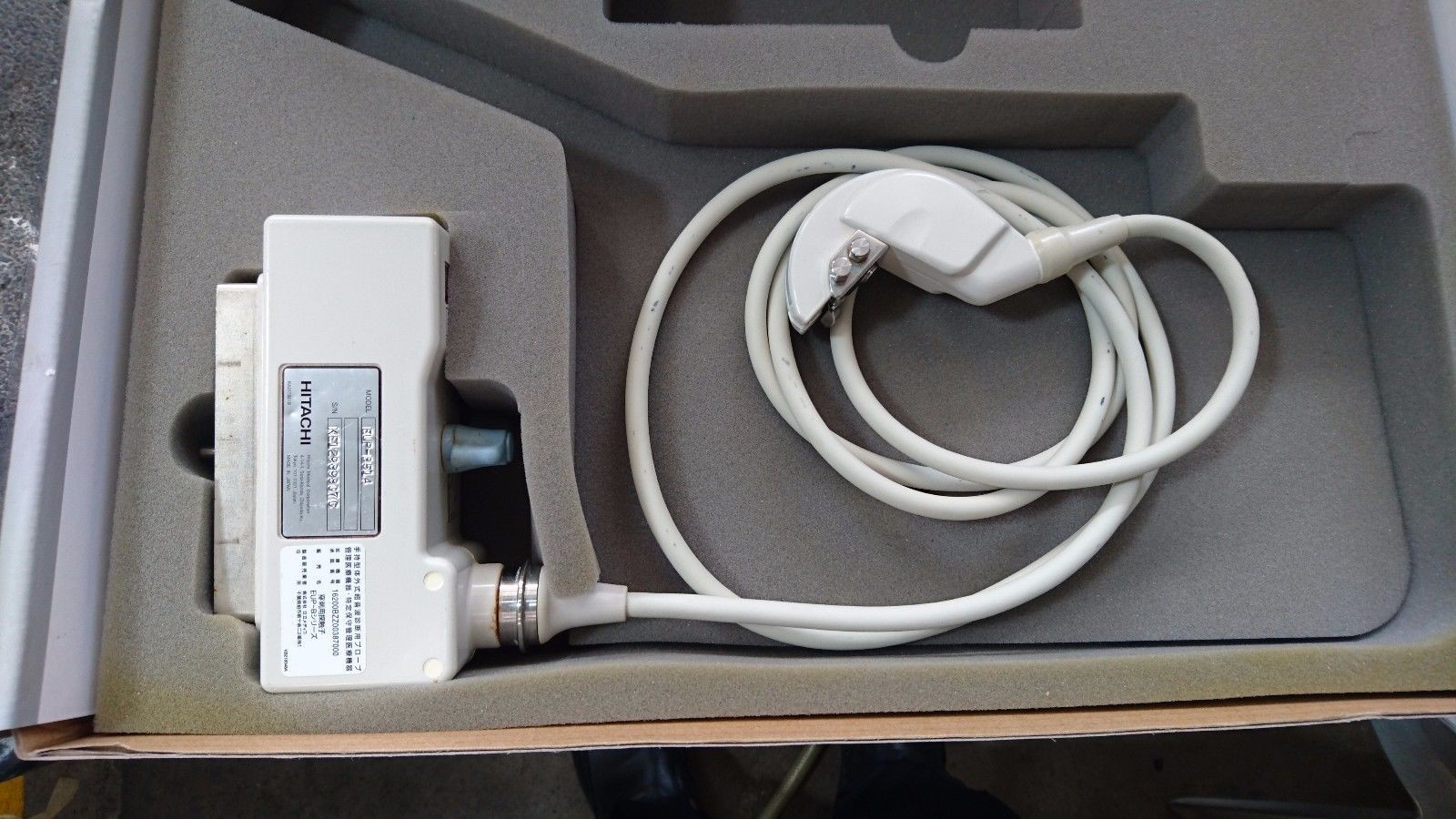 Hitachi EUP-B514 ultrasound probe