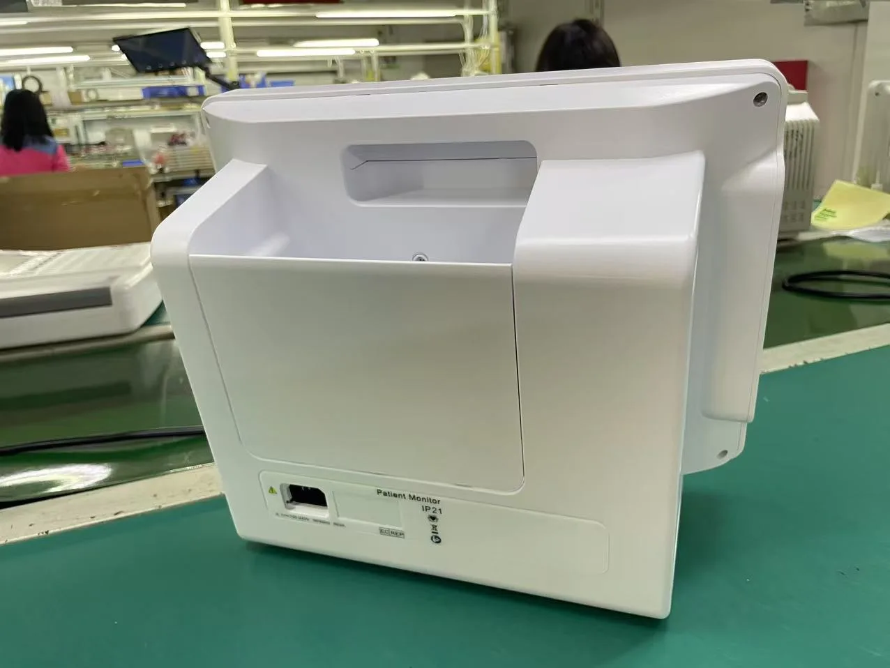 Akicare cPM multi-parameter patient monitor - view 4
